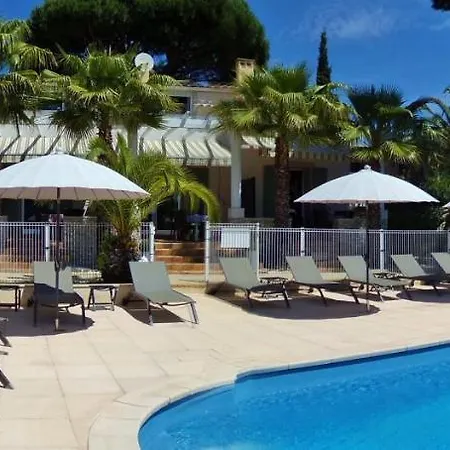 Апартаменты Locations Les Bruyeres N3 *
